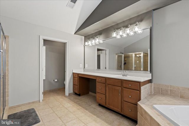 20014 BELMONT STATION DR, Ashburn, VA 20147