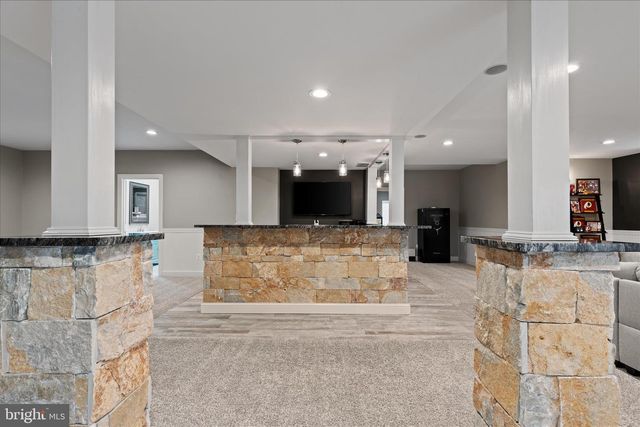 20014 BELMONT STATION DR, Ashburn, VA 20147