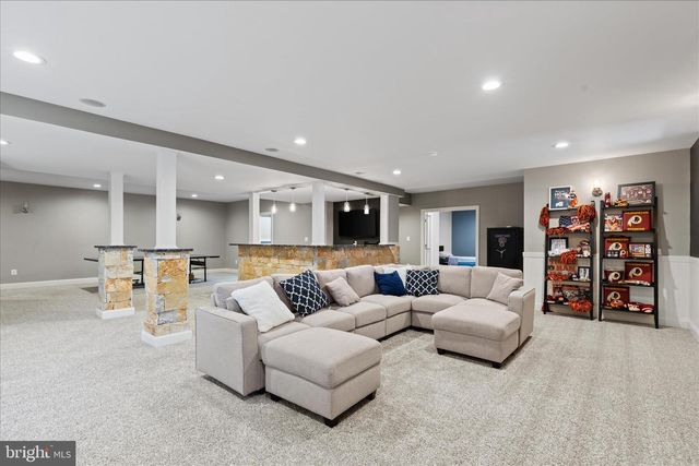 20014 BELMONT STATION DR, Ashburn, VA 20147