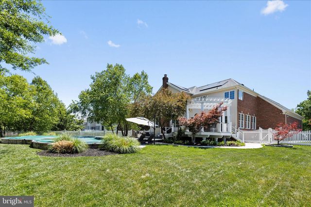 20014 BELMONT STATION DR, Ashburn, VA 20147