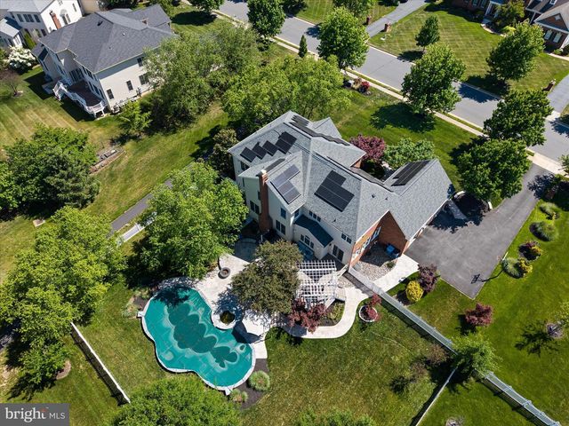 20014 BELMONT STATION DR, Ashburn, VA 20147