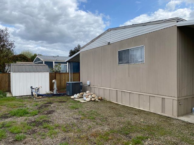 5505 W Tulare Ave 379, Visalia, CA 93277