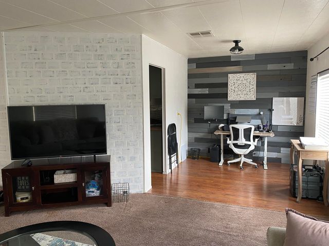 5505 W Tulare Ave 379, Visalia, CA 93277