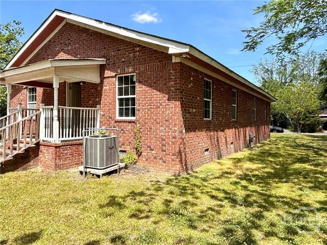 109 Darling Street, Savannah, GA 31408