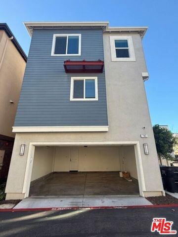 782 Daniel Freeman Circle, Inglewood, CA 90301