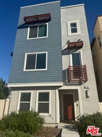 782 Daniel Freeman Circle, Inglewood, CA 90301