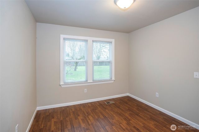 407 18th Street SW, Puyallup, WA 98371