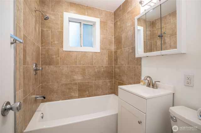 407 18th Street SW, Puyallup, WA 98371