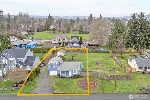 407 18th Street SW, Puyallup, WA 98371