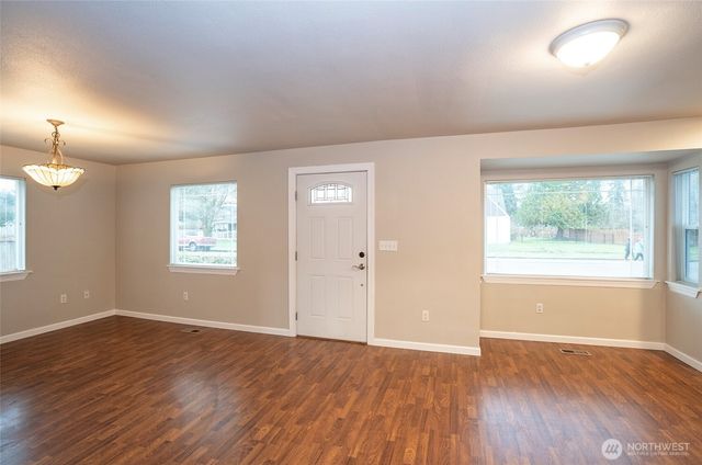 407 18th Street SW, Puyallup, WA 98371