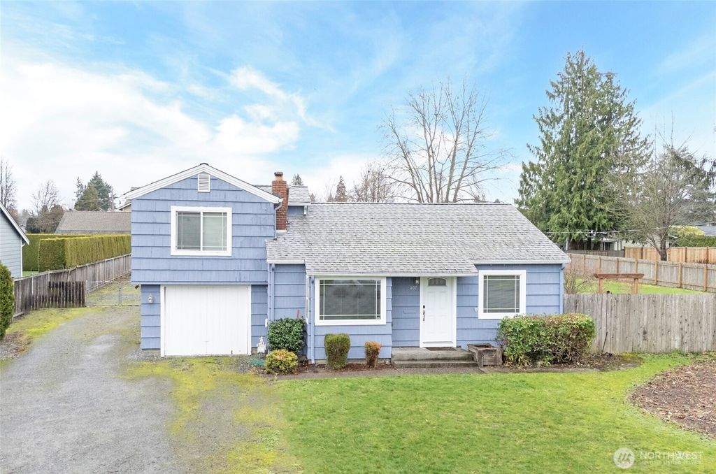 407 18th Street SW, Puyallup, WA 98371