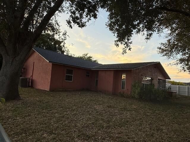 2585 SW Cameo Boulevard, Port St Lucie, FL 34953