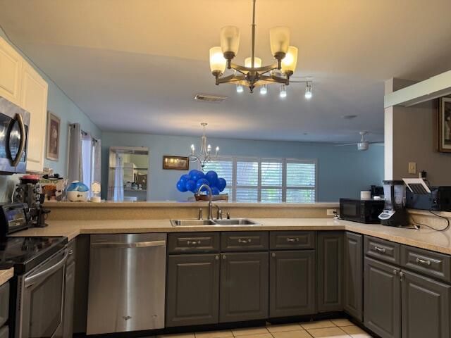 2585 SW Cameo Boulevard, Port St Lucie, FL 34953