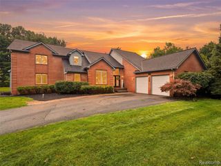 4700 Botany Glen, Commerce Twp, MI 48382