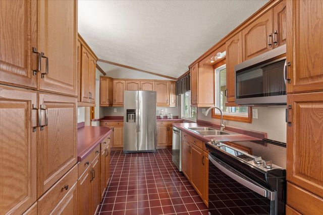 25600 Merle Street, Edwardsburg, MI 49112