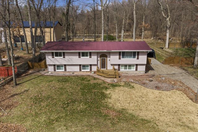 25600 Merle Street, Edwardsburg, MI 49112