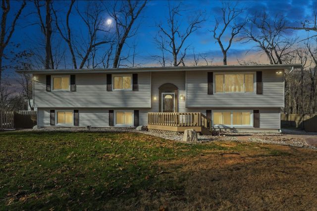 25600 Merle Street, Edwardsburg, MI 49112