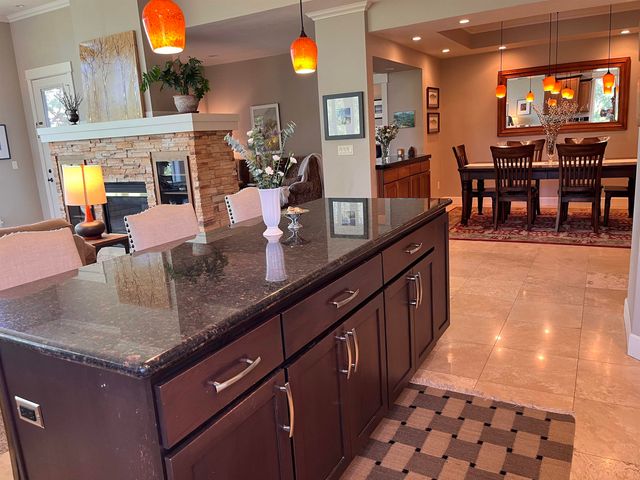 10532 EDNA Ln, Spokane, WA 99218