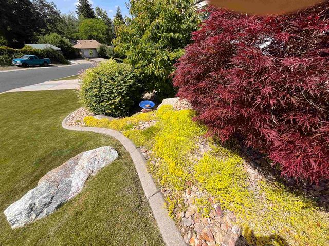 10532 EDNA Ln, Spokane, WA 99218