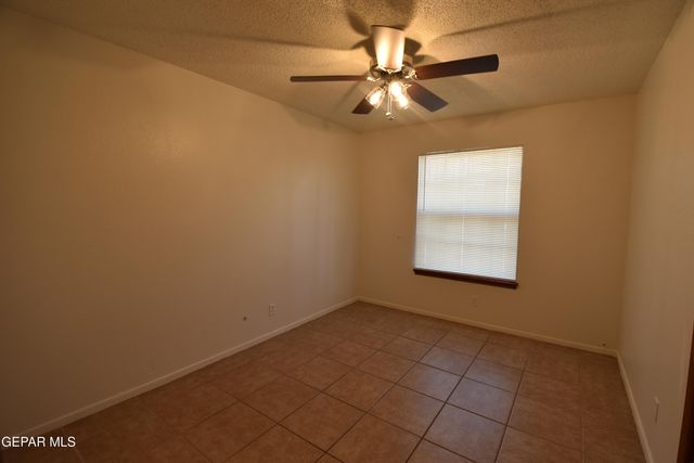 11724 Lorri Drive, El Paso, TX 79936