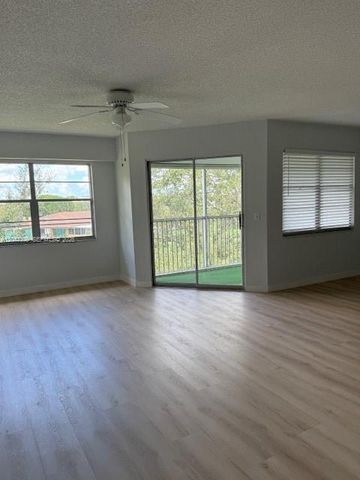 1001 SW 128th Ter 404B, Pembroke Pines, FL 33027