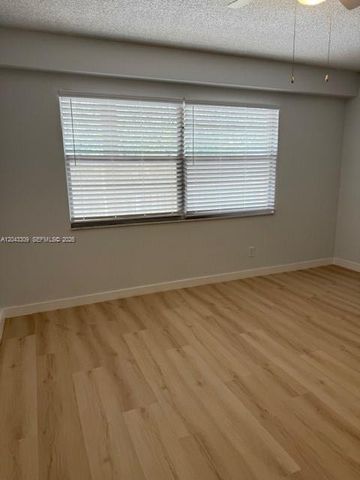 1001 SW 128th Ter 404B, Pembroke Pines, FL 33027