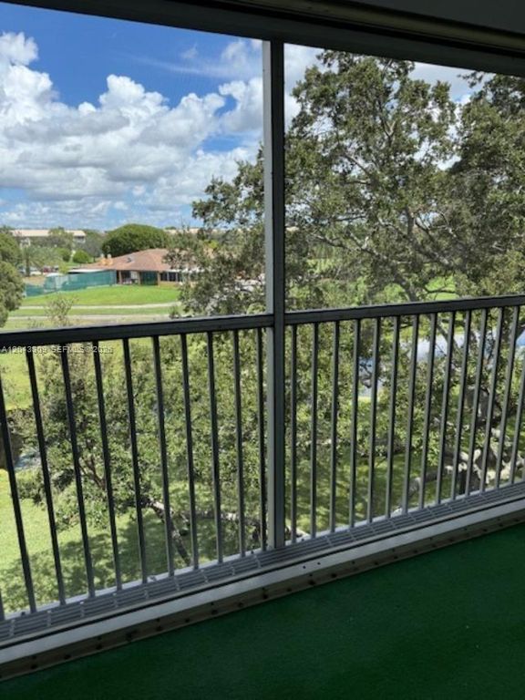 1001 SW 128th Ter 404B, Pembroke Pines, FL 33027