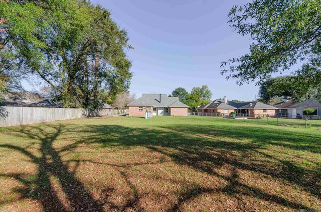 3508 Ash St, Zachary, LA 70791