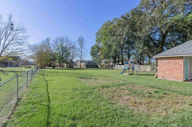 3508 Ash St, Zachary, LA 70791