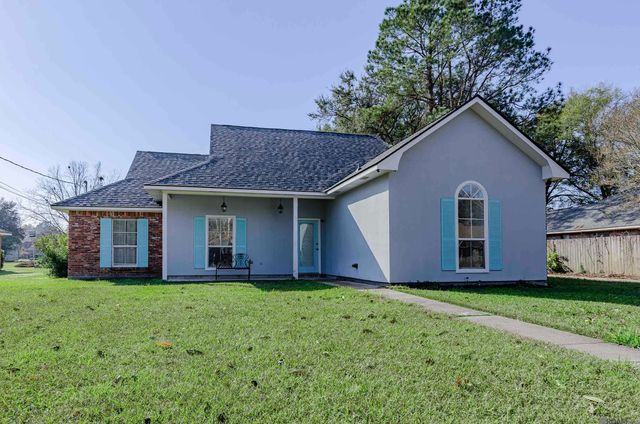 3508 Ash St, Zachary, LA 70791