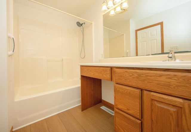 4805 Briarwood Drive, Cedar Falls, IA 50613