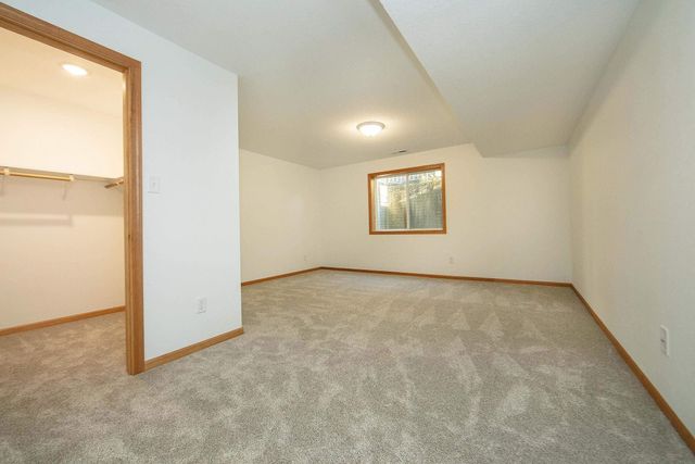 4805 Briarwood Drive, Cedar Falls, IA 50613