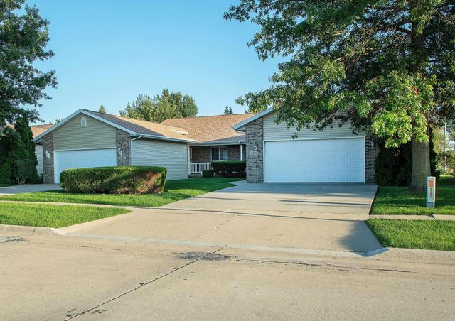 4805 Briarwood Drive, Cedar Falls, IA 50613