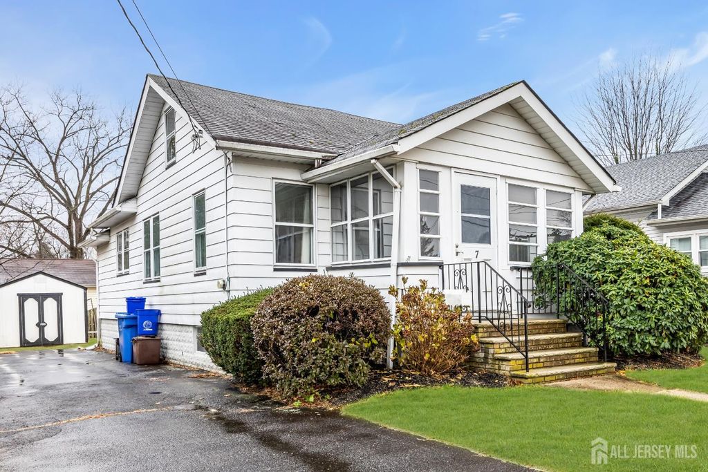 7 Leonardine Avenue, South River, NJ 08882