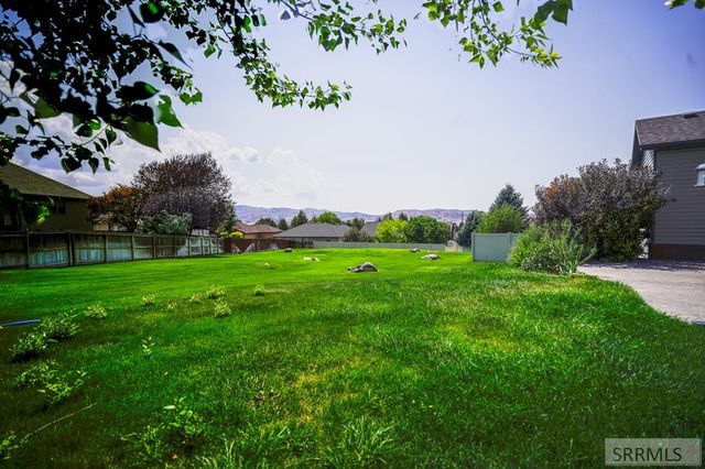 2749 Hillview Drive, Pocatello, ID 83201