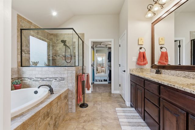 2038 Clive Drive, Granbury, TX 76048