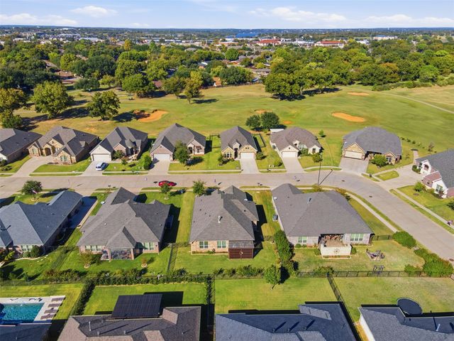 2038 Clive Drive, Granbury, TX 76048