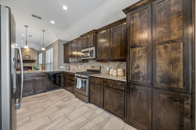 8005 Lake Bend Drive, Rowlett, TX 75088