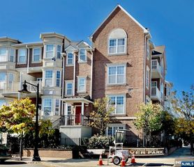 200 Dey Street 275, Harrison, NJ 07029