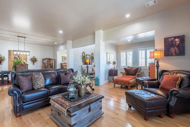 14985 White Oak Lane, Shawnee, OK 74804