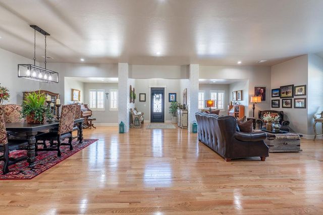14985 White Oak Lane, Shawnee, OK 74804
