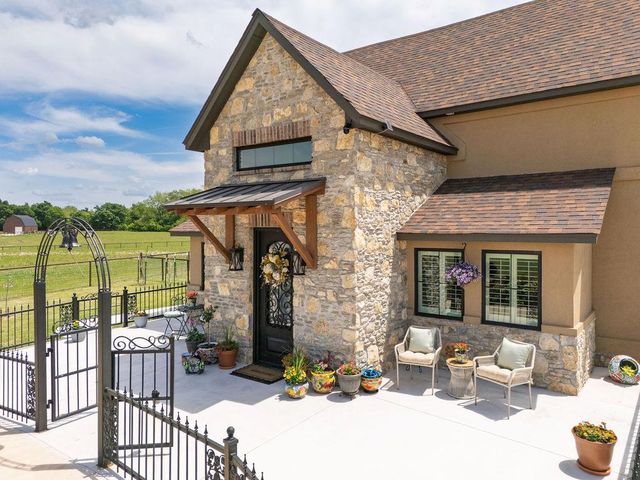 14985 White Oak Lane, Shawnee, OK 74804