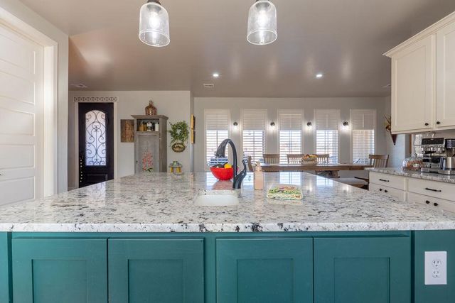 14985 White Oak Lane, Shawnee, OK 74804