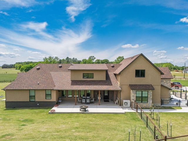14985 White Oak Lane, Shawnee, OK 74804