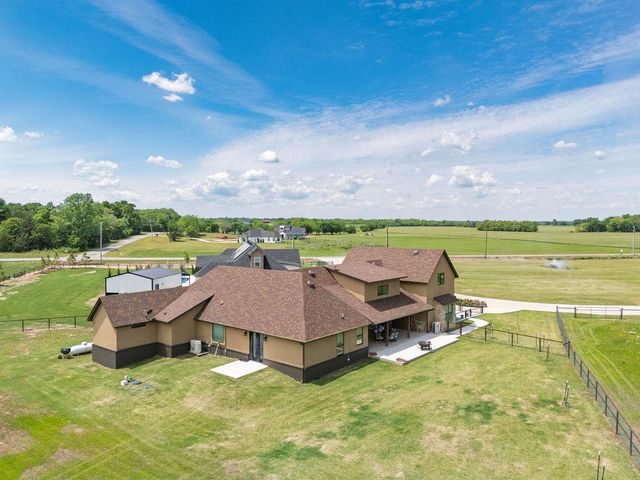14985 White Oak Lane, Shawnee, OK 74804