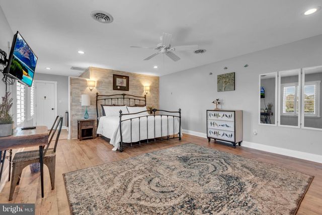 5841 ROCKHOLD CREEK RD, Deale, MD 20751