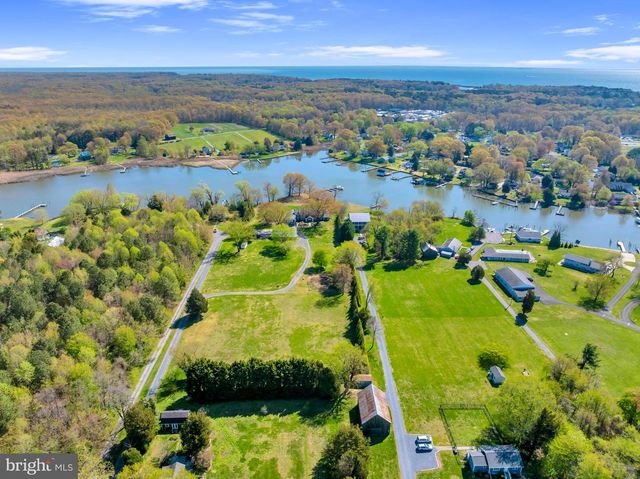 5841 ROCKHOLD CREEK RD, Deale, MD 20751