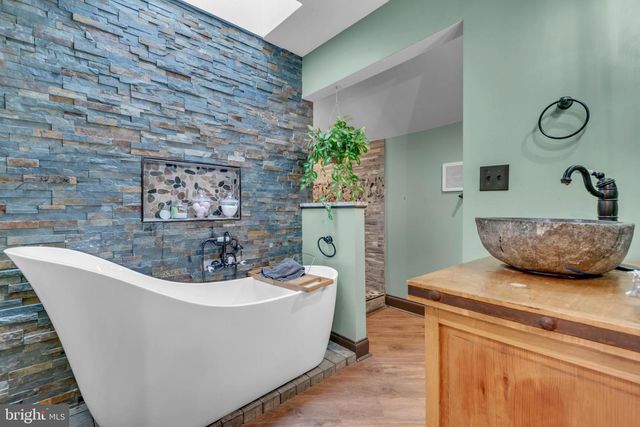 5841 ROCKHOLD CREEK RD, Deale, MD 20751