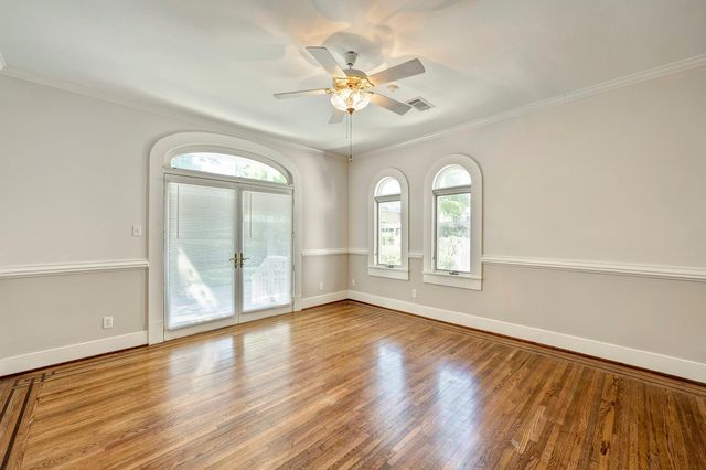 1403 Bonnie Brae, Houston, TX 77006