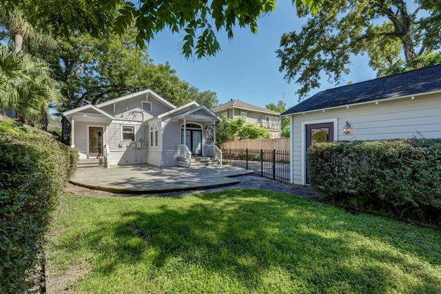 1403 Bonnie Brae, Houston, TX 77006
